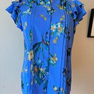 Women size M Excellent condition